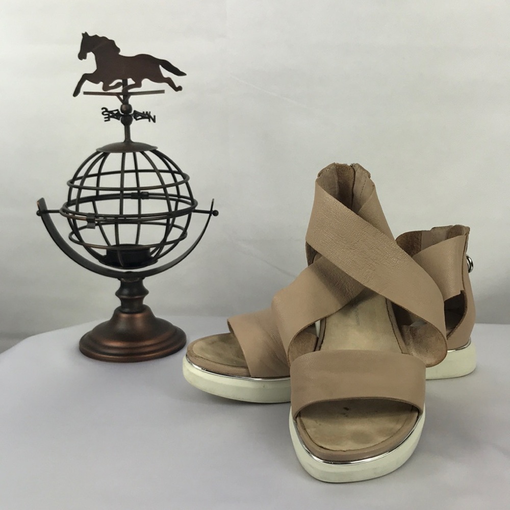 WISH BONE Women’s Shoes